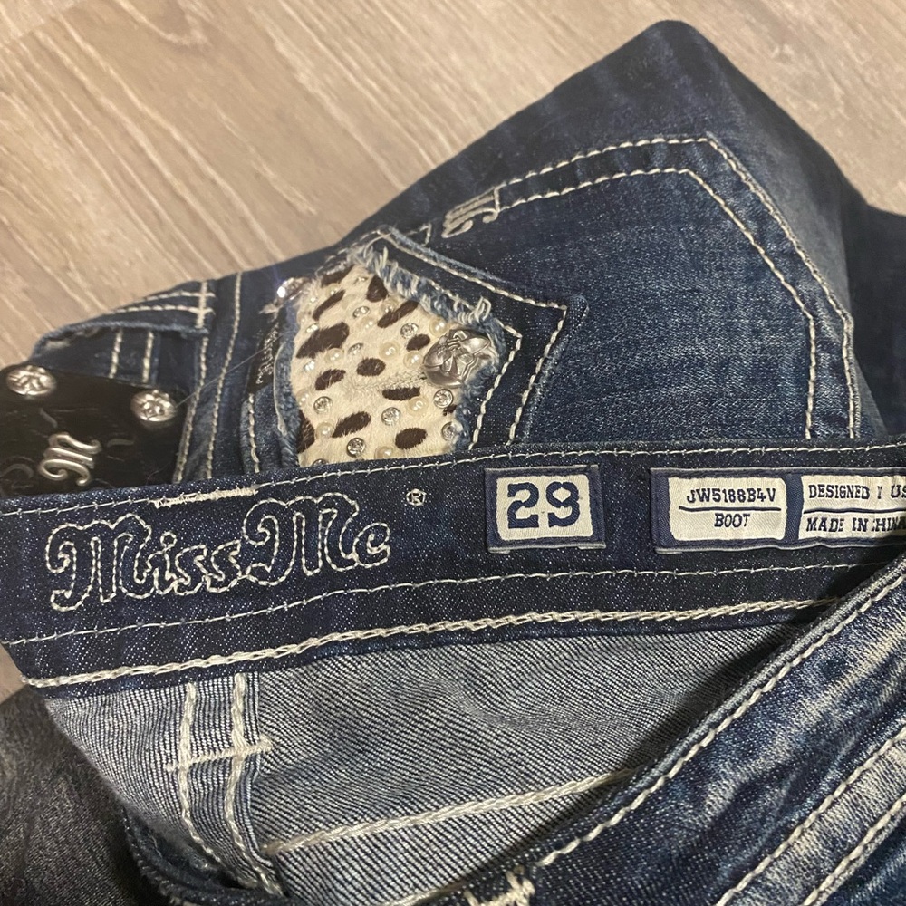 Miss Me Low Rise Boot Cut Jeans JW5188B4V Dark Wash Leopard Pocket 29 - Picture 4 of 10